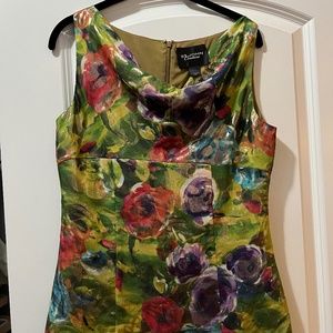 St. John Couture Green Red and Blue  Floral Mid-Length Top  Size S